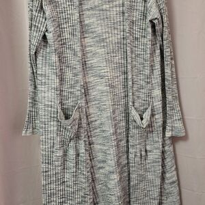 LuLaRoe Textured Gray Long Sleeve Sarah Coat